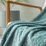 COMFEYA Soft Jacquard Leaves Pattern Flannel Fleece Throw Blanket_8